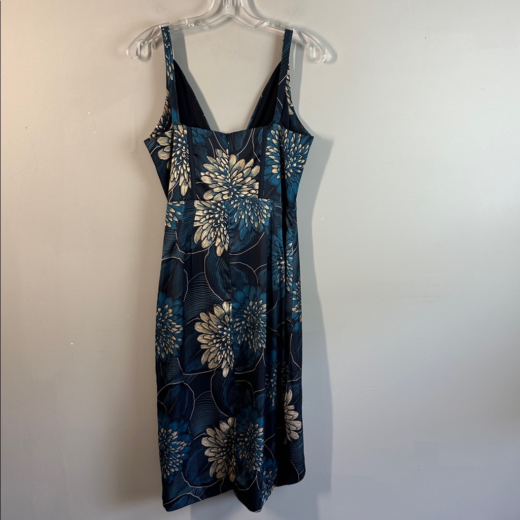 Floral Deep V Plunge Midi Dress In Blue & Cream — image 3 of 8